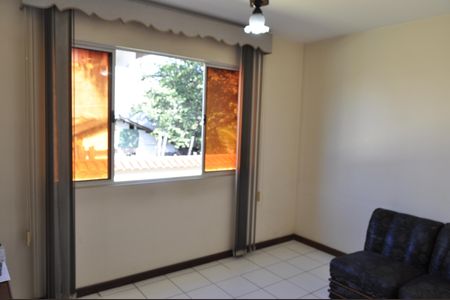 Casa de condomínio à venda com 100m², 3 quartos e 1 vagaQuarto 2