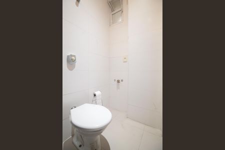 Apartamento à venda com 117m², 4 quartos e 1 vagaBanheiro da Suíte 2