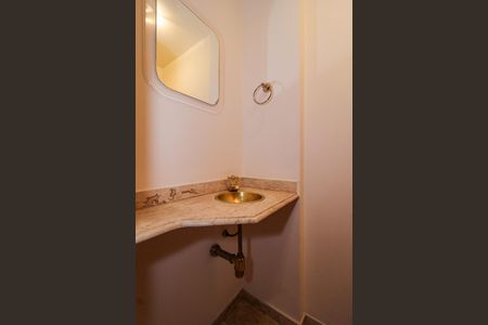 Apartamento para alugar com 197m², 3 quartos e 3 vagasLavabo