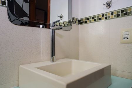 Apartamento para alugar com 197m², 3 quartos e 3 vagasBanheiro da Suíte 2