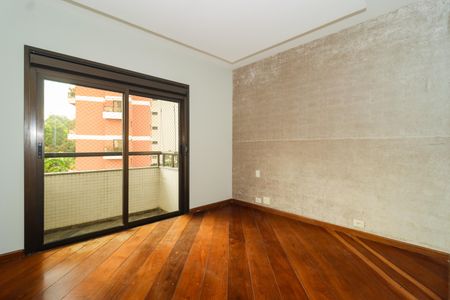Apartamento para alugar com 197m², 3 quartos e 3 vagasSuíte 1