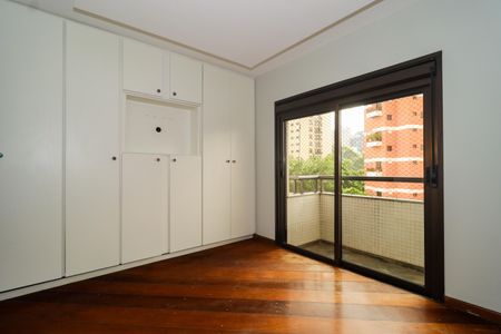 Apartamento para alugar com 197m², 3 quartos e 3 vagasSuíte 1