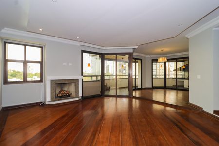 Apartamento para alugar com 197m², 3 quartos e 3 vagasSala