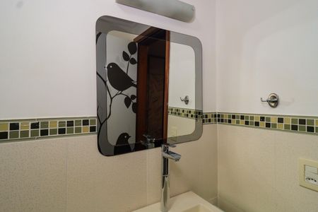 Apartamento para alugar com 197m², 3 quartos e 3 vagasBanheiro da Suíte 2