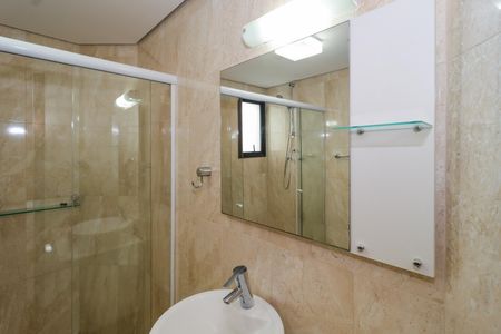 Apartamento para alugar com 197m², 3 quartos e 3 vagasBanheiro da Suíte 1