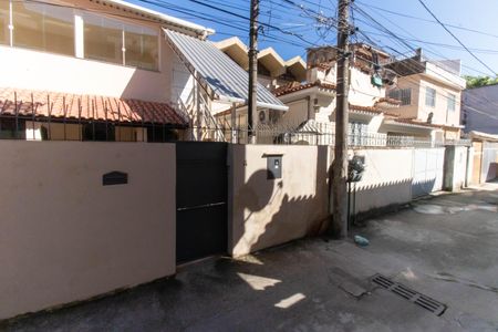 Casa à venda com 120m², 2 quartos e 1 vaga Casa à venda com 120m², 2 quartos e 1 vagaVista do Quarto 2