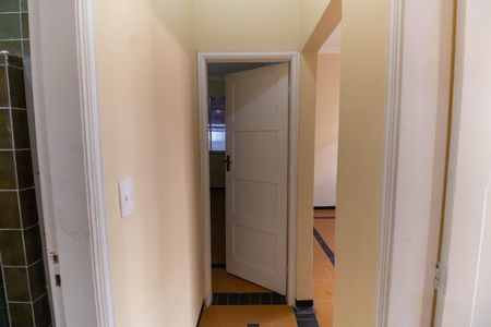 Casa à venda com 120m², 2 quartos e 1 vaga Casa à venda com 120m², 2 quartos e 1 vagaCorredor