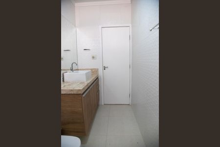 Casa à venda com 205m², 3 quartos e 3 vagas Casa à venda com 205m², 3 quartos e 3 vagasBanheiro