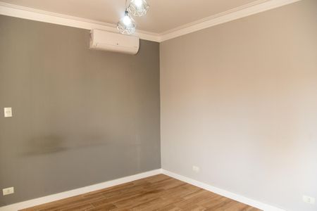 Casa à venda com 205m², 3 quartos e 3 vagas Casa à venda com 205m², 3 quartos e 3 vagasQuarto Suíte