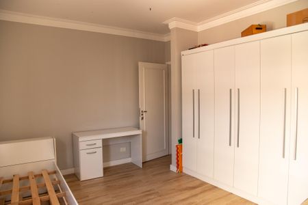 Casa à venda com 205m², 3 quartos e 3 vagas Casa à venda com 205m², 3 quartos e 3 vagasQuarto 1