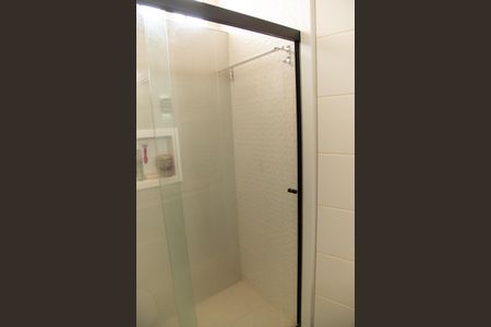 Casa à venda com 205m², 3 quartos e 3 vagas Casa à venda com 205m², 3 quartos e 3 vagasBanheiro da Suíte