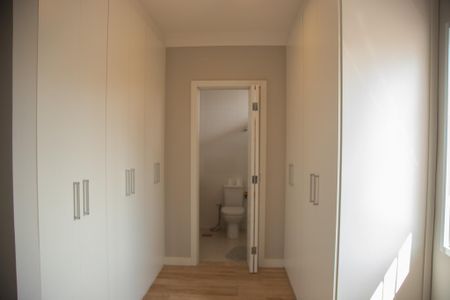 Casa à venda com 205m², 3 quartos e 3 vagas Casa à venda com 205m², 3 quartos e 3 vagasQuarto Suíte