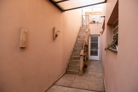 Casa à venda com 205m², 3 quartos e 3 vagas Casa à venda com 205m², 3 quartos e 3 vagasÁrea comum