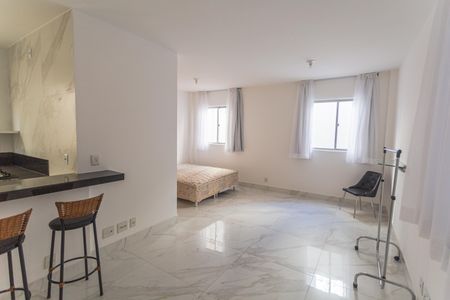 Apartamento à venda com 48m², 1 quarto e sem vagaSala/Quarto