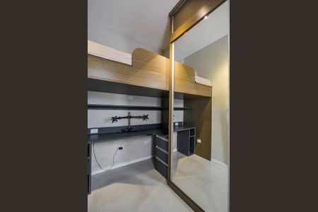 Apartamento à venda com 140m², 2 quartos e 2 vagasQuarto 