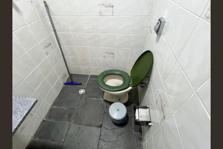Casa para alugar com 200m², 5 quartos e 2 vagasBanheiro da Suíte