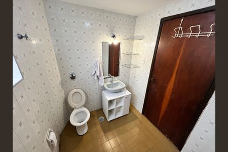 Casa para alugar com 200m², 5 quartos e 2 vagasBanheiro 2
