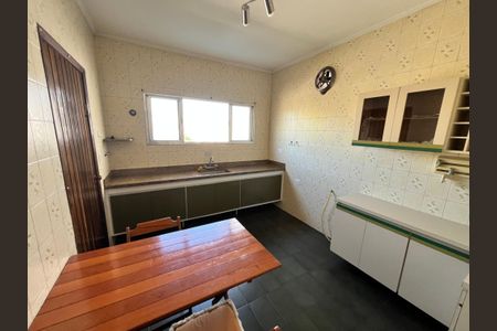 Casa para alugar com 200m², 5 quartos e 2 vagasCozinha