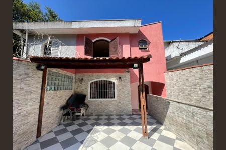 Casa para alugar com 150m², 2 quartos e 3 vagas Casa para alugar com 150m², 2 quartos e 3 vagasChurrasqueira