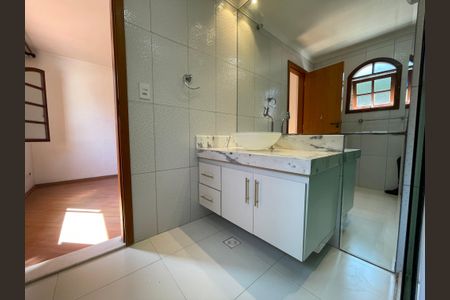 Casa para alugar com 150m², 2 quartos e 3 vagas Casa para alugar com 150m², 2 quartos e 3 vagasBanheiro do Quarto 2