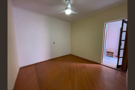 Casa para alugar com 150m², 2 quartos e 3 vagas Casa para alugar com 150m², 2 quartos e 3 vagasQuarto 1