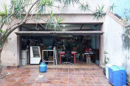 Casa à venda com 516m², 6 quartos e 9 vagasQuarto de Serviço