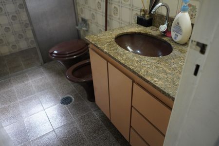 Casa à venda com 516m², 6 quartos e 9 vagasBanheiro