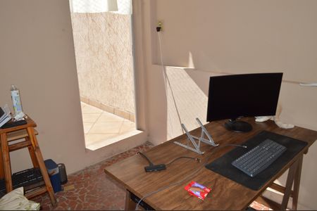 Casa à venda com 220m², 3 quartos e 2 vagasEdicula