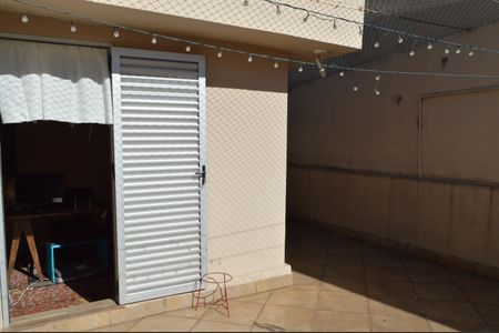 Casa à venda com 220m², 3 quartos e 2 vagasEdicula