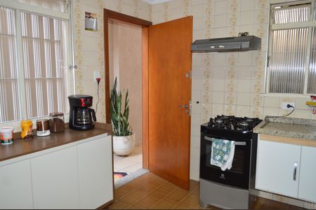 Casa à venda com 220m², 3 quartos e 2 vagasCozinha