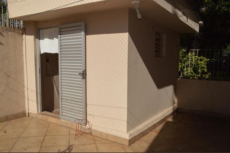 Casa à venda com 220m², 3 quartos e 2 vagasEdicula