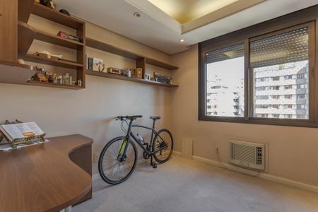 Apartamento à venda com 230m², 3 quartos e 2 vagasQuarto 1