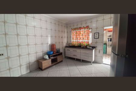 Casa à venda com 200m², 3 quartos e 2 vagas Casa à venda com 200m², 3 quartos e 2 vagasCasa 1 - Cozinha