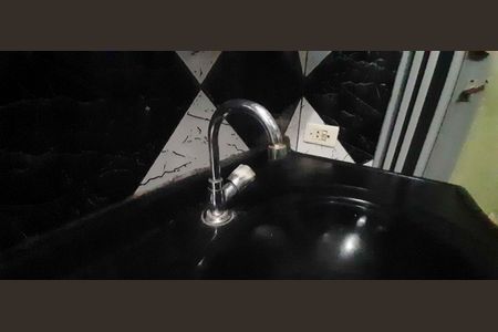 Casa à venda com 200m², 3 quartos e 2 vagas Casa à venda com 200m², 3 quartos e 2 vagasCasa 1 - Banheiro