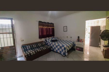 Casa à venda com 200m², 3 quartos e 2 vagas Casa à venda com 200m², 3 quartos e 2 vagasSala/Quarto