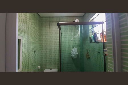 Casa à venda com 200m², 3 quartos e 2 vagas Casa à venda com 200m², 3 quartos e 2 vagasCasa 2 - Banheiro da Suíte