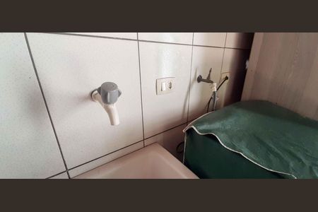 Casa à venda com 200m², 3 quartos e 2 vagas Casa à venda com 200m², 3 quartos e 2 vagasCasa 1 - Área de Serviço