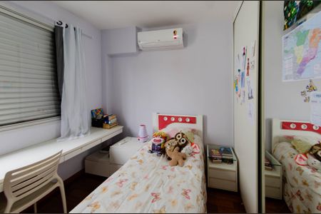 Apartamento à venda com 105m², 4 quartos e 2 vagas Apartamento à venda com 105m², 4 quartos e 2 vagasQuarto 1