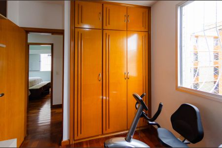 Apartamento à venda com 105m², 4 quartos e 2 vagas Apartamento à venda com 105m², 4 quartos e 2 vagasQuarto 2