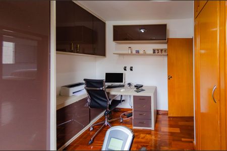 Apartamento à venda com 105m², 4 quartos e 2 vagas Apartamento à venda com 105m², 4 quartos e 2 vagasQuarto 2