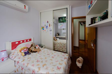 Apartamento à venda com 105m², 4 quartos e 2 vagas Apartamento à venda com 105m², 4 quartos e 2 vagasQuarto 1