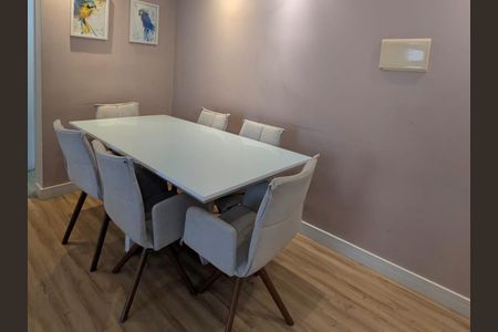 Apartamento à venda com 52m², 2 quartos e 1 vagaSala de Jantar