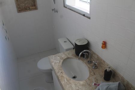 Casa de condomínio à venda com 200m², 3 quartos e 4 vagasBanheiro Suíte 1