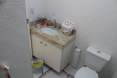 Casa de condomínio à venda com 200m², 3 quartos e 4 vagasBanheiro Suíte 2