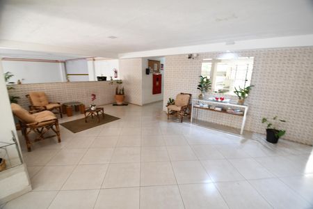 Studio à venda com 30m², 1 quarto e sem vagaHall social