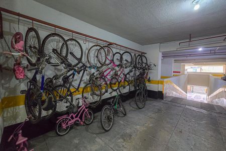 Apartamento à venda com 84m², 2 quartos e 1 vaga Apartamento à venda com 84m², 2 quartos e 1 vagaÁrea comum