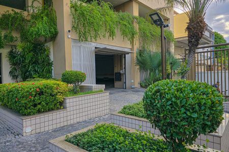 Apartamento à venda com 84m², 2 quartos e 1 vaga Apartamento à venda com 84m², 2 quartos e 1 vagaÁrea comum