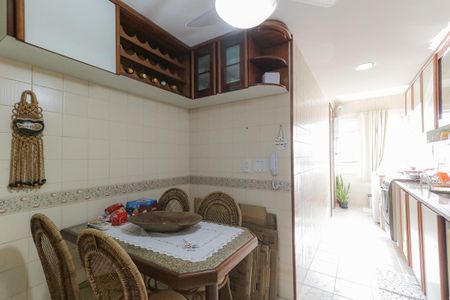 Apartamento à venda com 84m², 2 quartos e 1 vaga Apartamento à venda com 84m², 2 quartos e 1 vagaCozinha