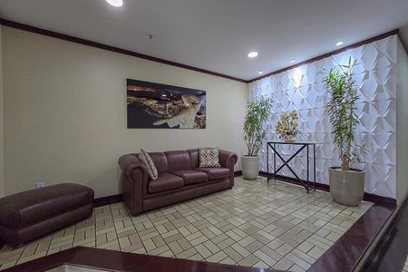 Apartamento à venda com 84m², 2 quartos e 1 vaga Apartamento à venda com 84m², 2 quartos e 1 vagaHall social