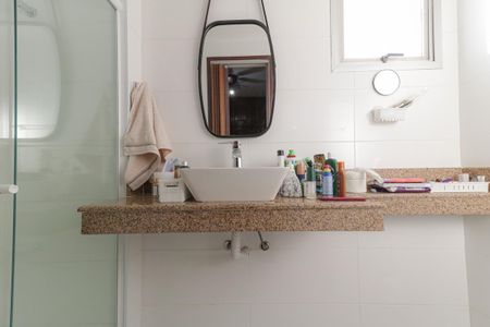 Apartamento à venda com 84m², 2 quartos e 1 vaga Apartamento à venda com 84m², 2 quartos e 1 vagaBanheiro da Suíte